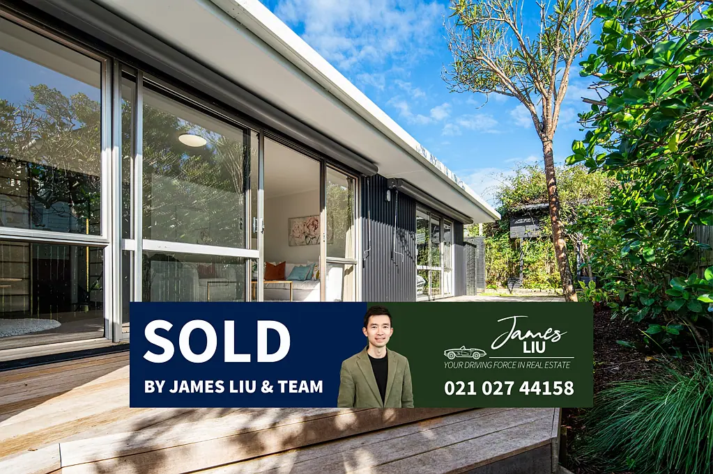 2/5 Hanlon Crescent, Narrow Neck, North Shore City, Auckland