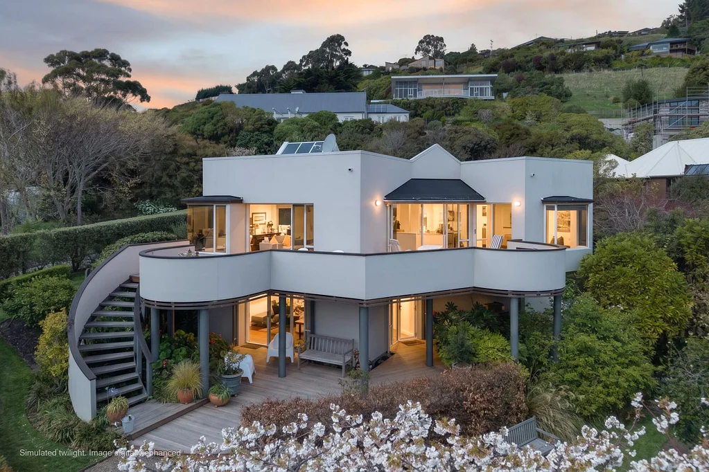 Charteris Bay 3房  Beautiful home, garden and views