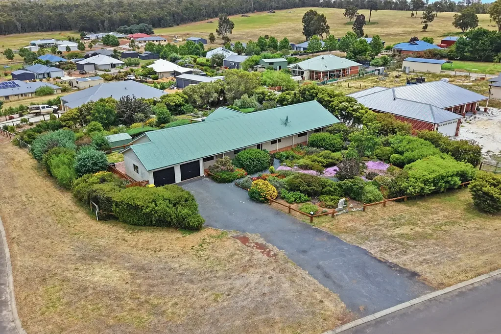1 Highland Avenue, Bridgetown, WA 6255