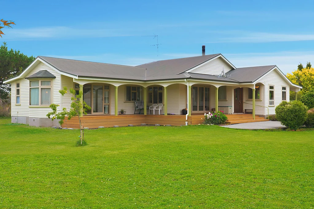 Amberley Your Next Chapter Starts Here - Home, Land and Possibilities
