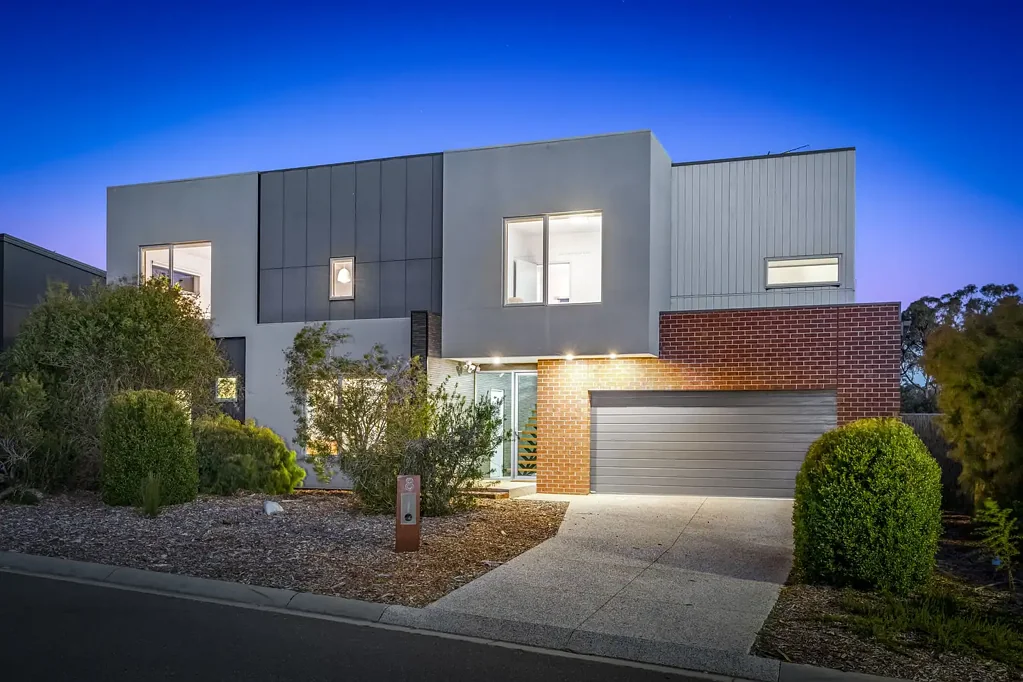 Creswick 4房  Modern Brilliance in Beautiful Golf Course Resort