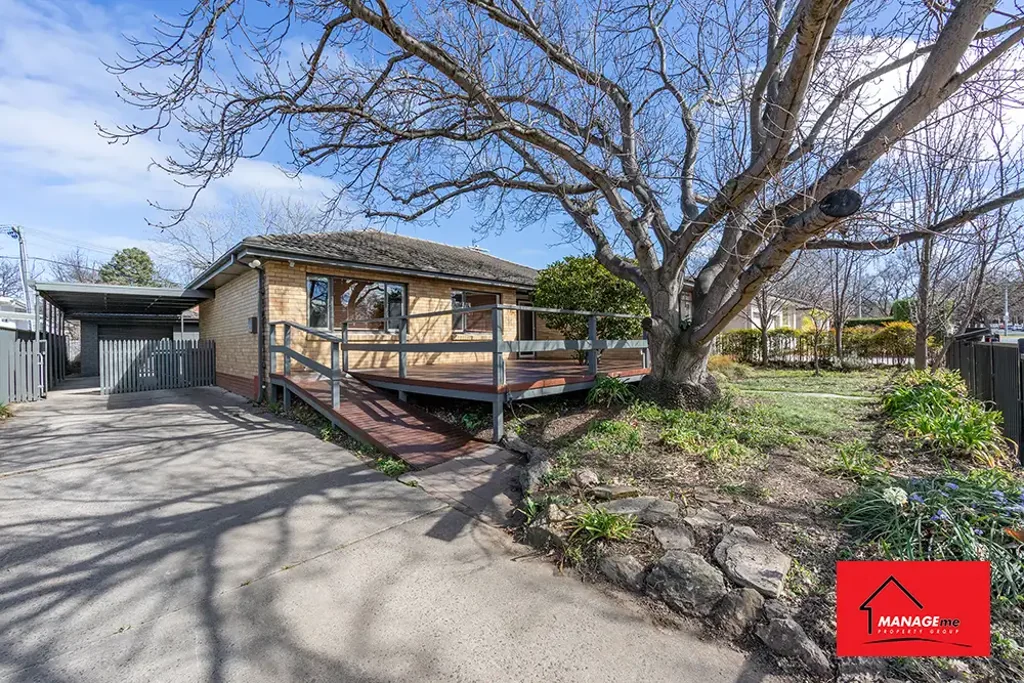 Relax, Entertain & Enjoy – 5-Bedroom Home Across from Lyneham Shops