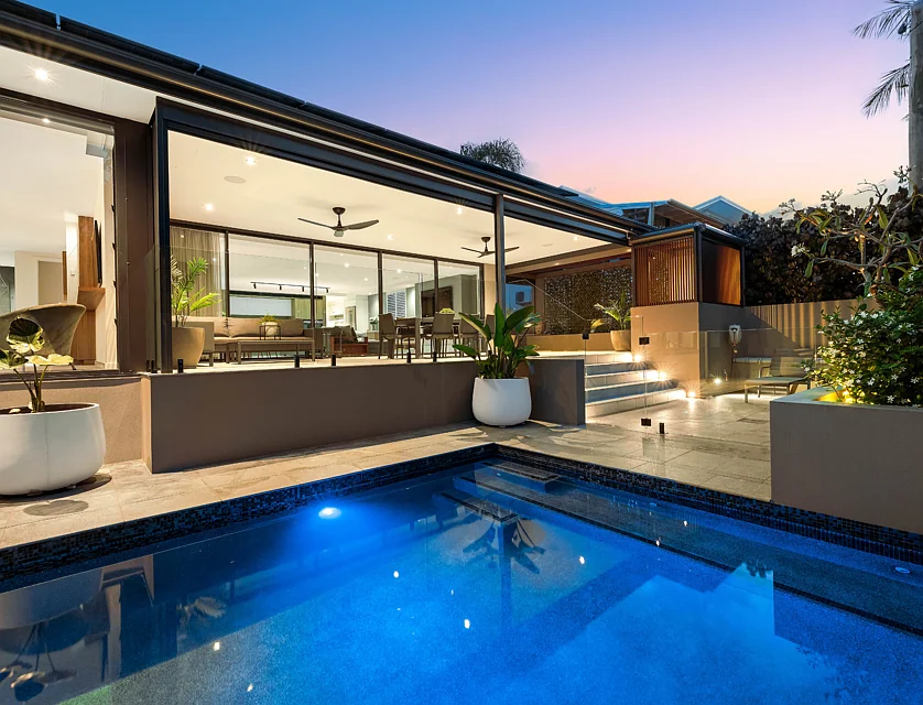 332 Monaco Street, Broadbeach Waters, QLD 4218, 4房, 4浴, House