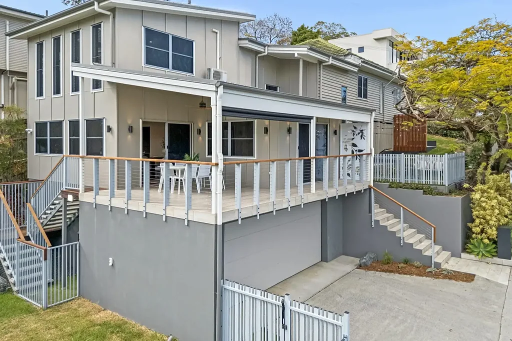 Seven Hills 5침실 Elevated Family Living with Space, Style and a Northern Aspect