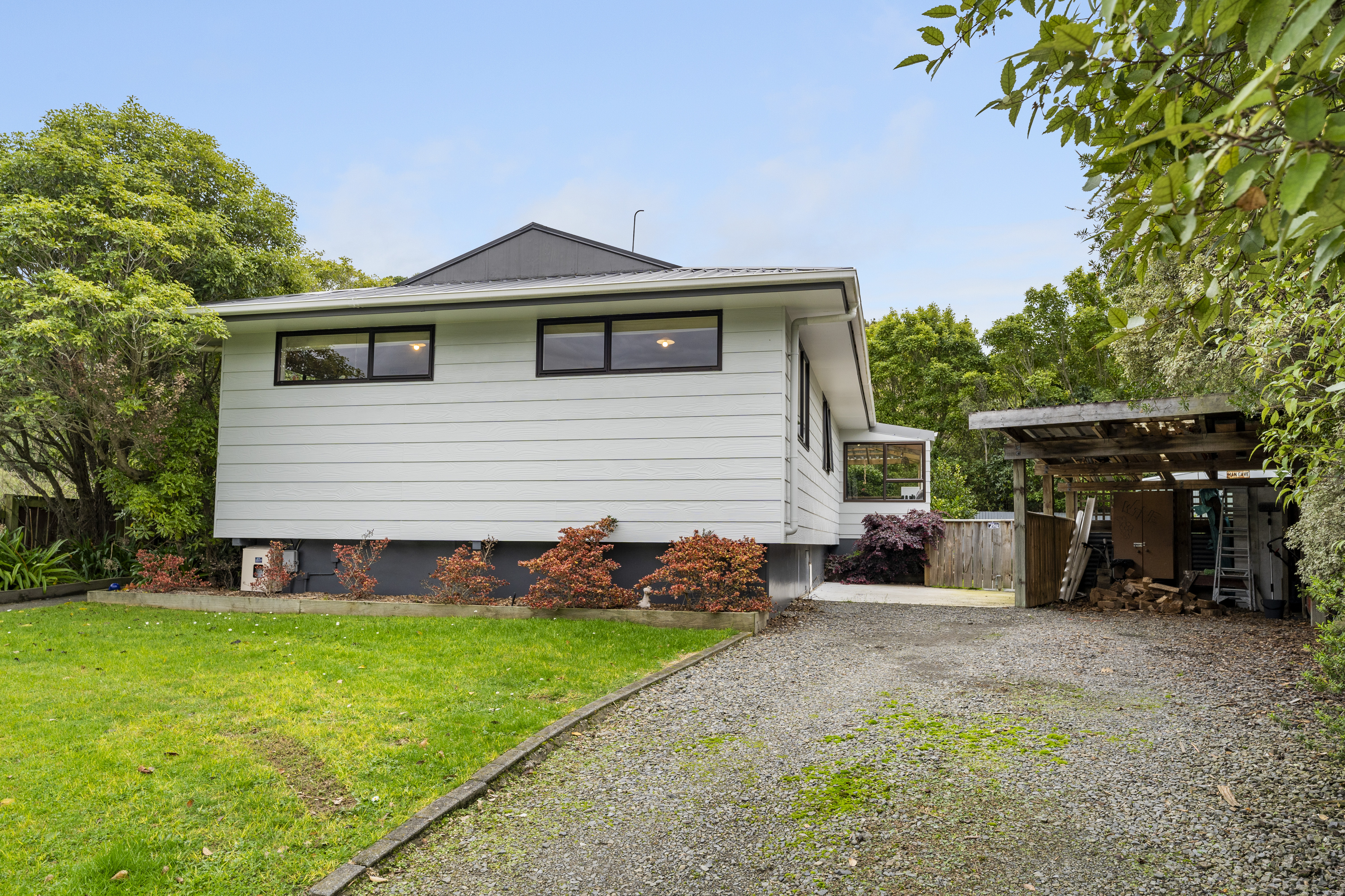 37 Hookway Grove, Paraparaumu