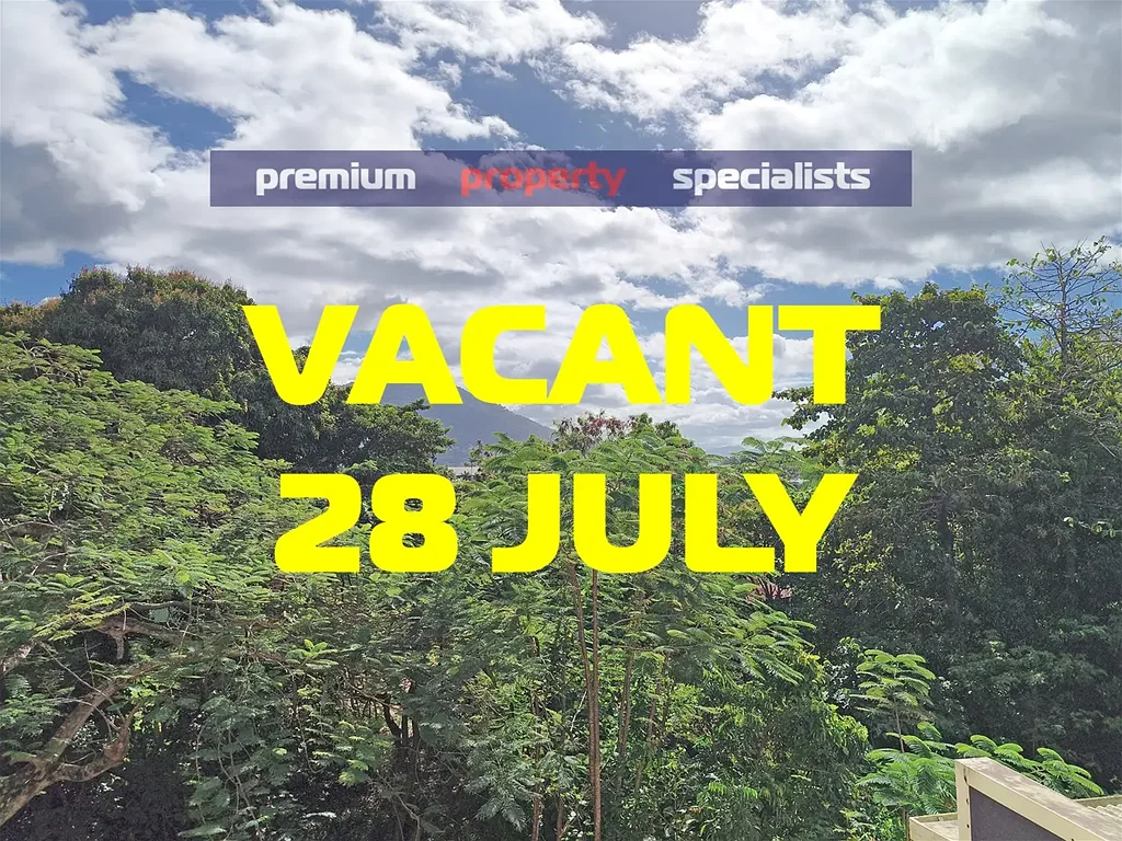 Woree 2Kwarto VACANT Sky Villa - Green Creekside outlook with Privacy - City Waters