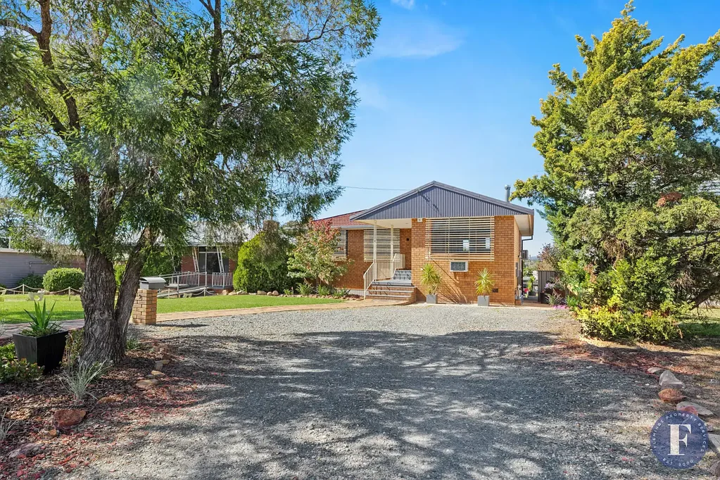 Parkes 5房  Elevated Family Living with True Dual-Living Flexibility & Entertaining Appeal