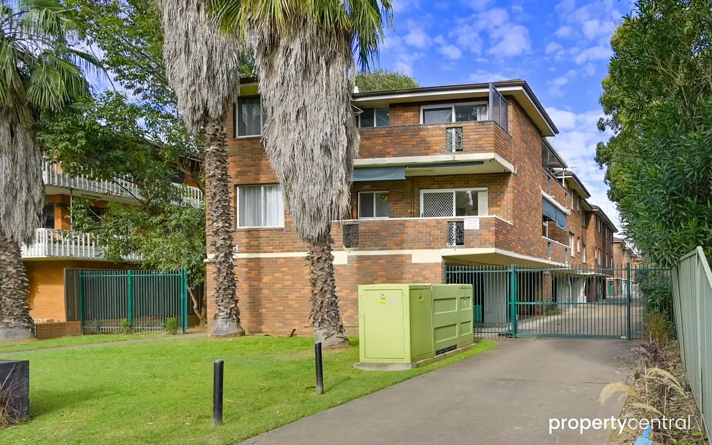 Jamisontown 2 Bedroom Stylish, Low-Maintenance Living in a Prime Location