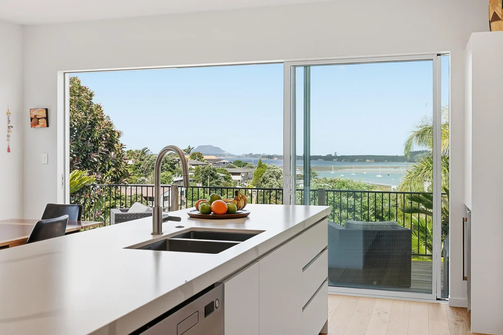 Omokoroa 3ਬੈੱਡਰੂਮ Elevated luxury with views & dual living
