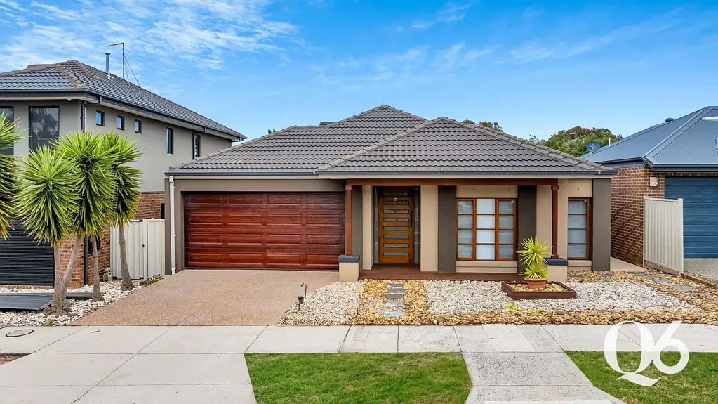 21 Etheridge Rise, Caroline Springs, VIC 3023