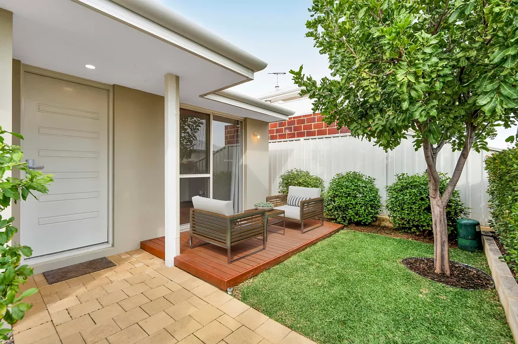 15 Livorno Approach, Coogee, WA 6166