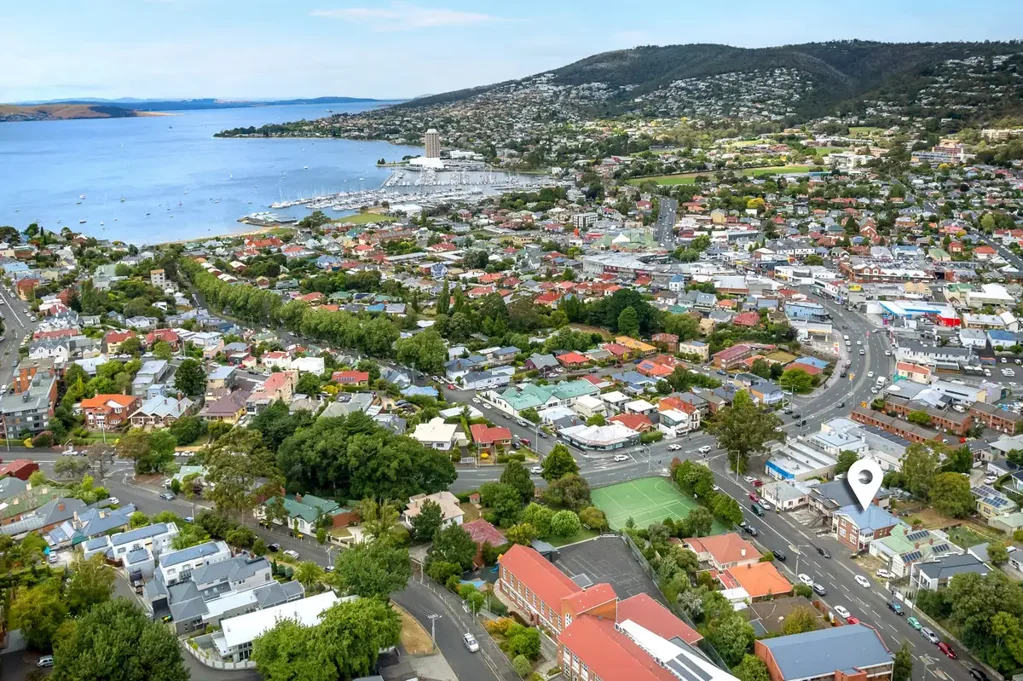 10-12 Byron Street, Sandy Bay, TAS 7005