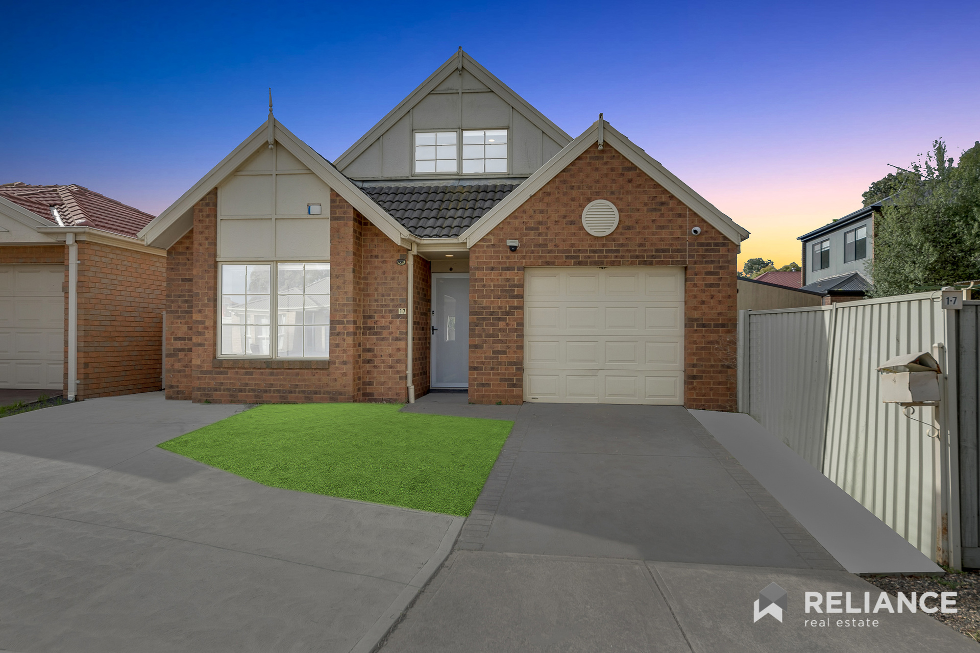 17 NARACOORTE DR, CAROLINE SPRINGS VIC 3023, 0房, 0浴, House