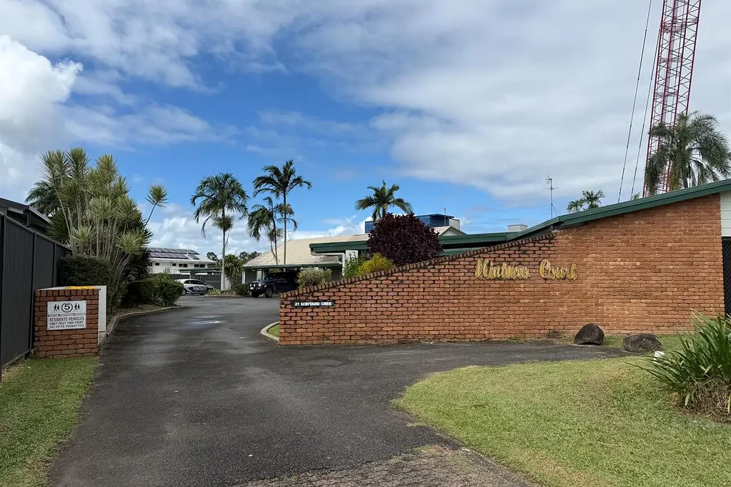 Townhouse Tucked Away at The End of The Complex