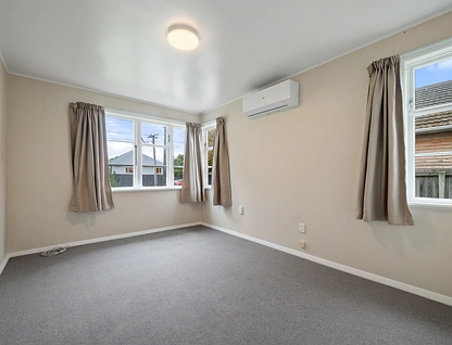 38 and 40 Riley Crescent, Woolston, Christchurch City, 3 ਕਮਰੇ, 2 ਬਾਥਰੂਮ, House