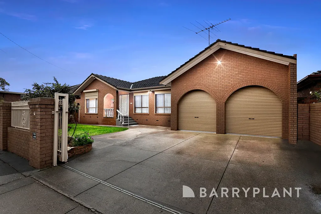 12 Cordelia Grove, St Albans, VIC 3021