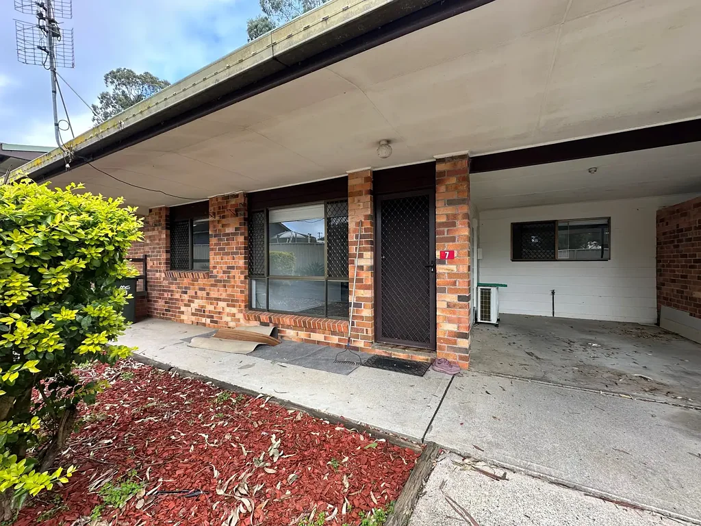 Charming 2-Bedroom Unit in Quiet Wingham Location