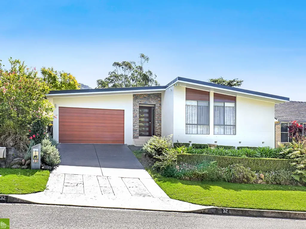 32 Rose Parade, Mount Pleasant, NSW 2519