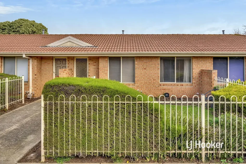 Werribee 1 Bedroom Delightful Home Offering Comfort and Everyday Convenience