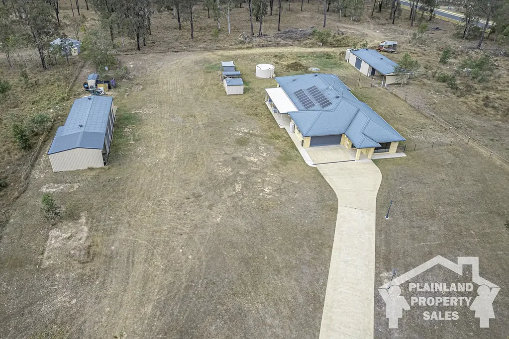 Brightview 4બેડરૂમ MODERN HOME WITH ACREAGE TO ENJOY