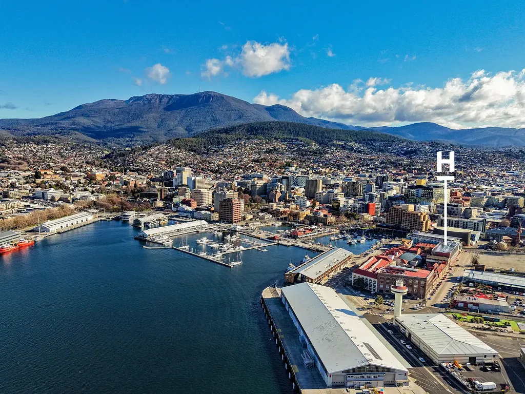 204/3 Evans Street, Hobart, TAS 7000
