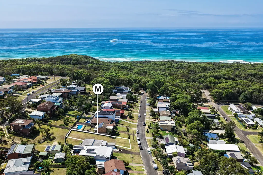 43 Canberra Crescent, Burrill Lake, NSW 2539