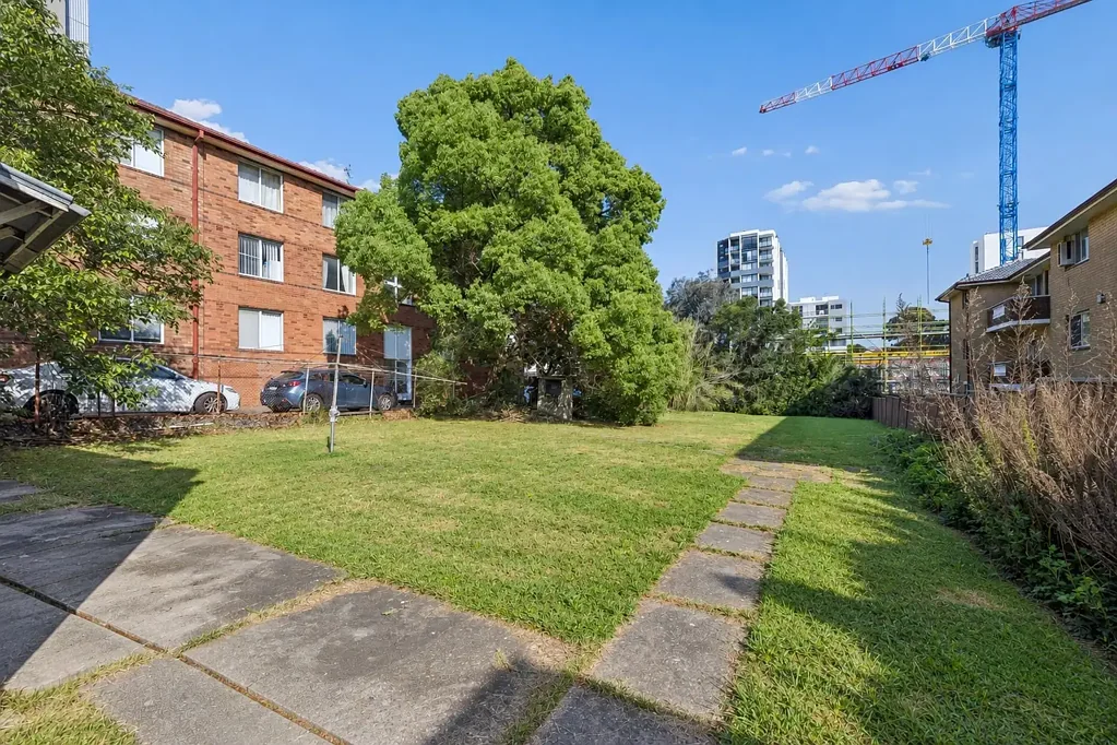 Auburn 1कमरा Land Value/Development Opportunity – 'E1 Local Centre' Zoned Site, 400m to Auburn Station | Estate Auction
