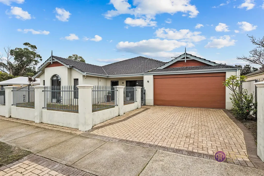Grand Family Home with Space for Everyone!