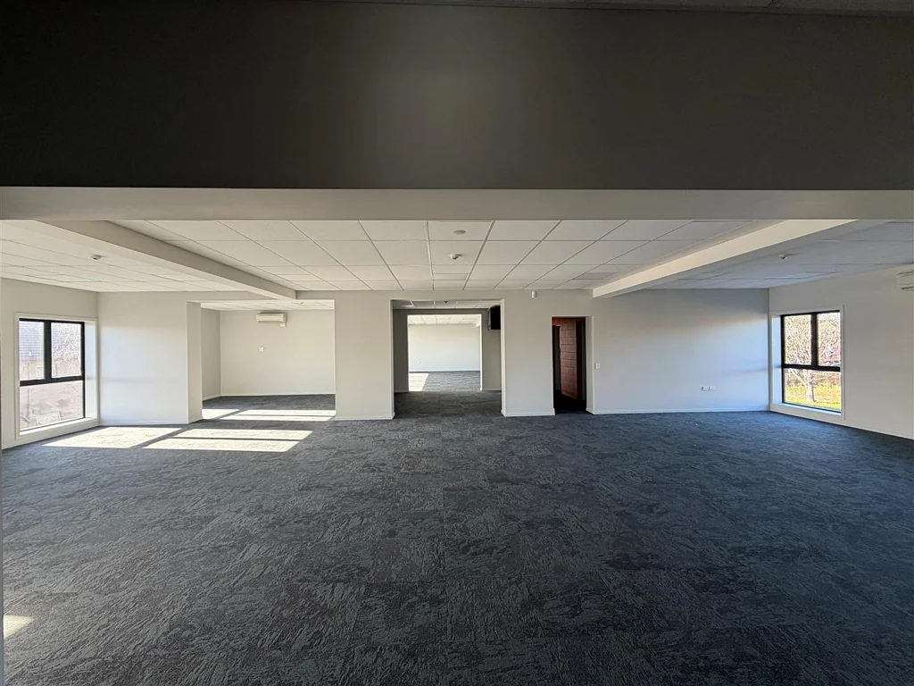 Christchurch Central  Modern CBD Office | 8 Car Parks