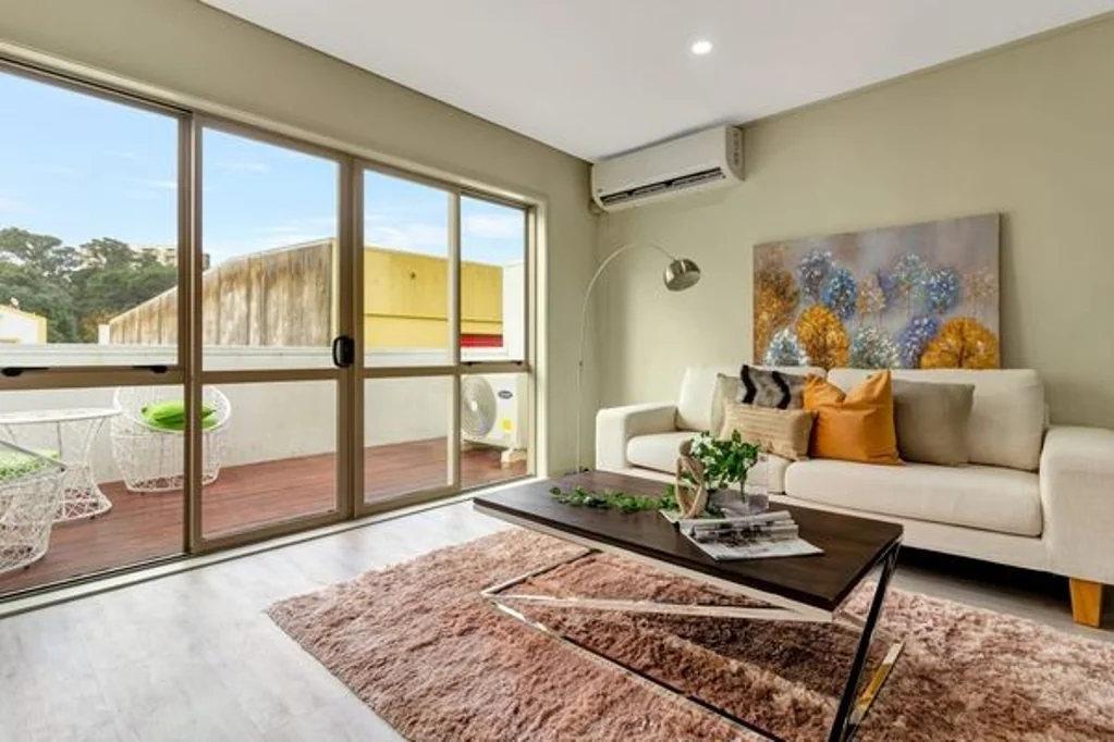 1/4 Ambrico Place, New Lynn, Waitakere City, Auckland