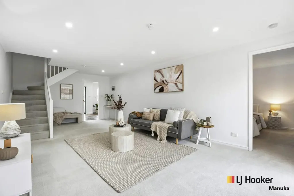 Kingston 3房  Chic, Spacious & Superbly Located