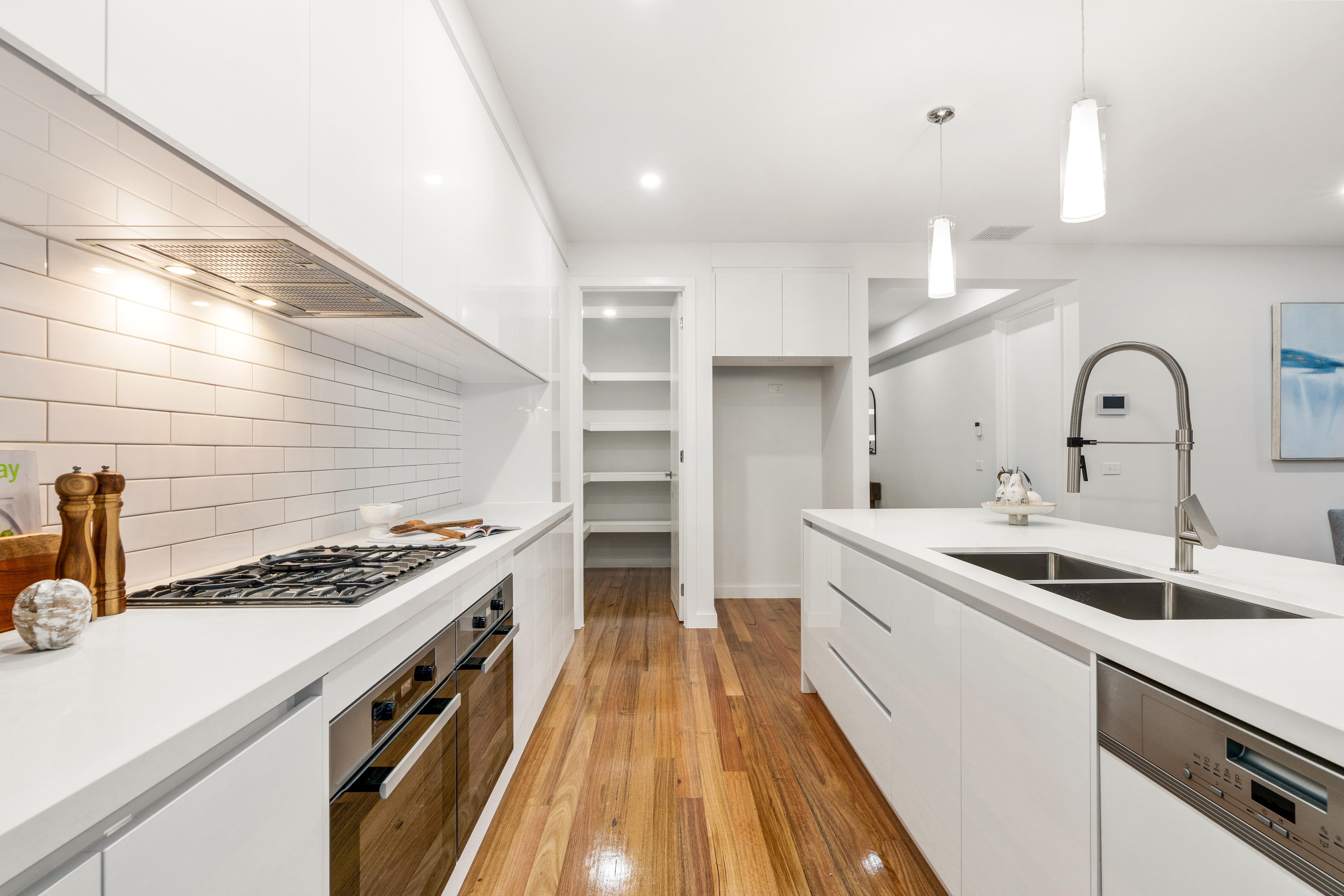 96A OUTHWAITE RD, HEIDELBERG HEIGHTS VIC 3081, 0 phòng ngủ, 0 phòng tắm, Townhouse