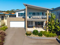 25 Dolphin Cove Drive, Tura Beach