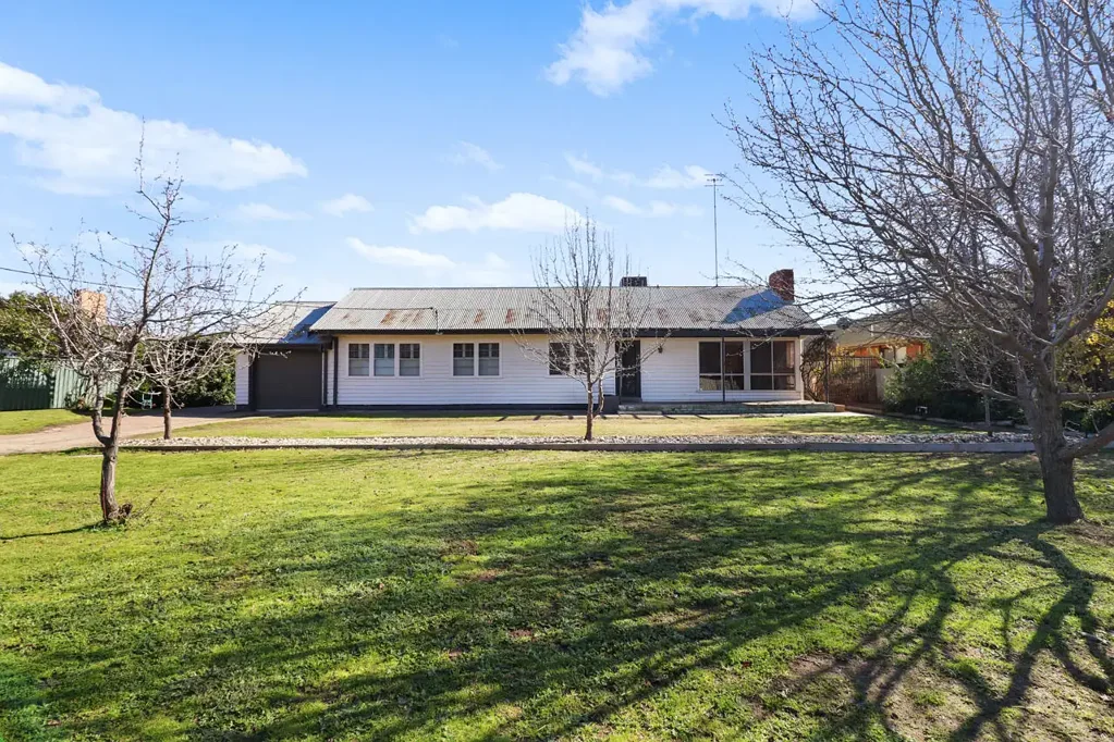 95 Dick Street, Deniliquin, NSW 2710