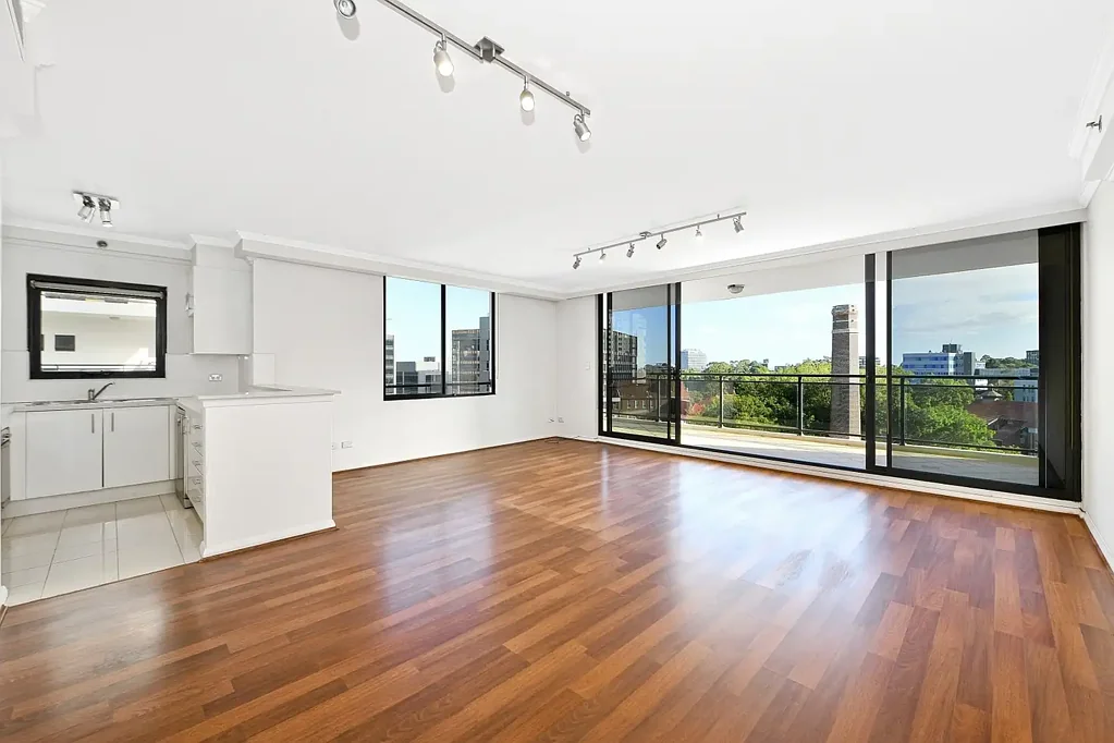 Modern 2-Bedroom Apartment with Secure Parking & Everyday Convenience