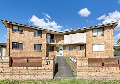 Barrack Heights 2 Slaapkamer First Home Buyer Special or Astute Investor