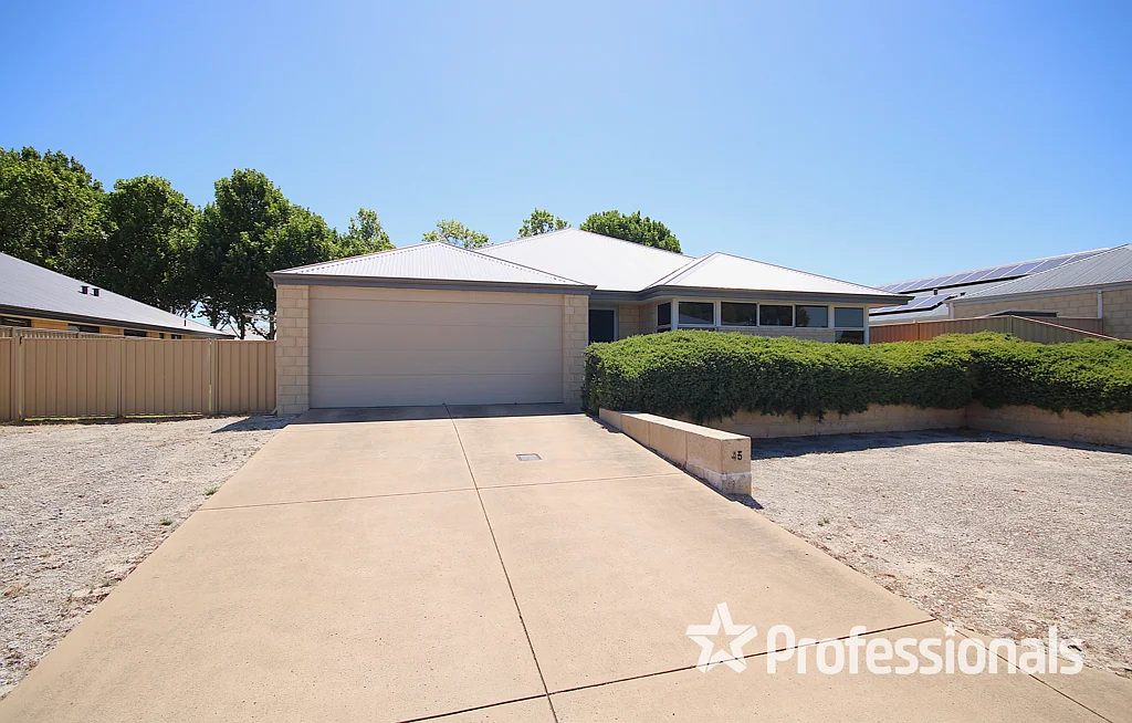 45 Kingston Drive, Australind, WA 6233