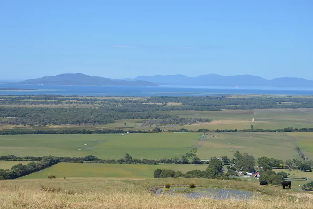 Welshpool "WOW Factor" Water Views – Welshpool|South Gippsland 
Stunning uninterrupted ocean & Wilsons Prom views