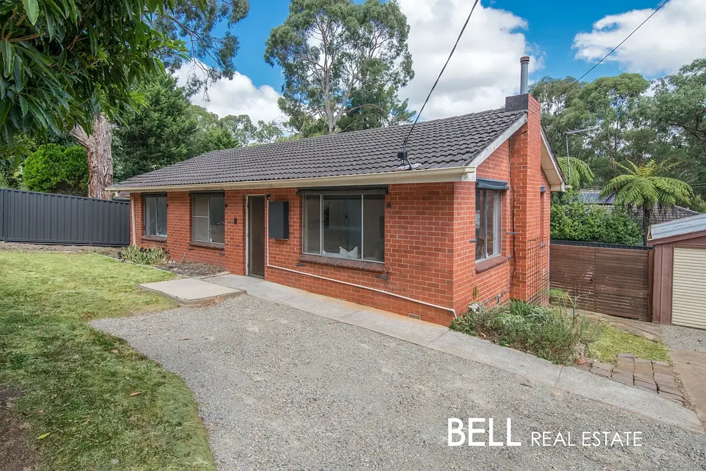 4 Clifford Grove, Tecoma, VIC 3160