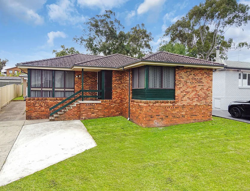 3 Bombala Crescent, Quakers Hill, Outer Western Sydney, 4 कमरे, 2 बाथरूम, House