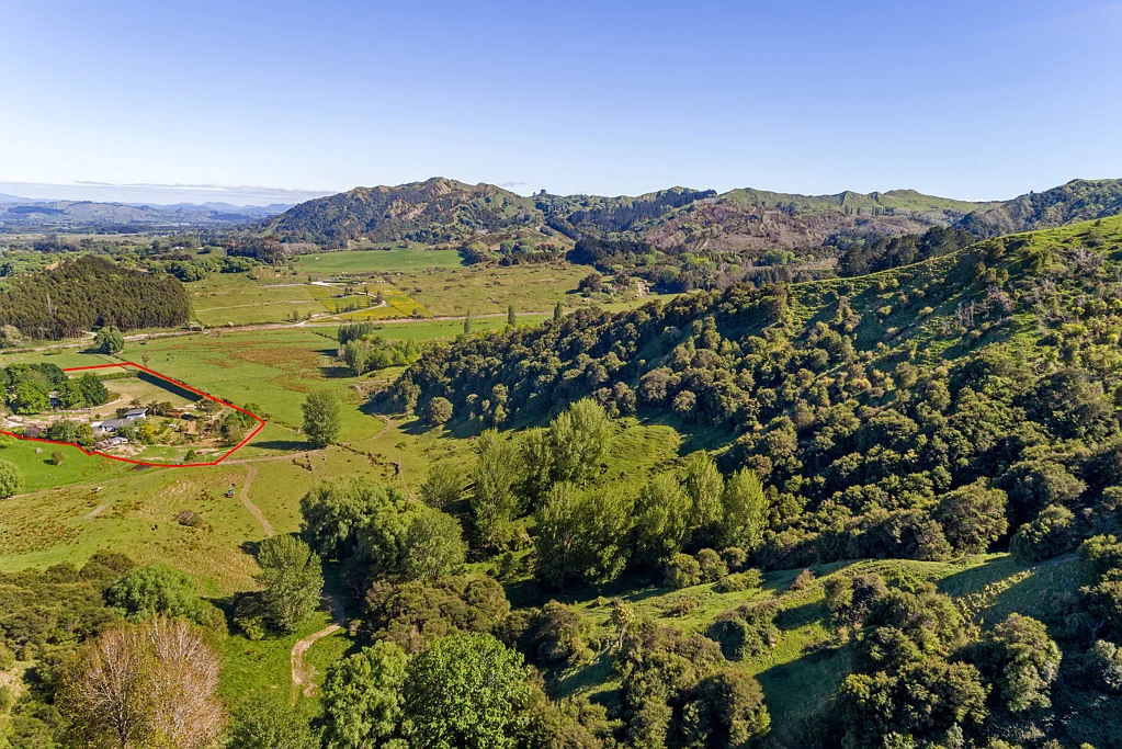 Matokitoki  74ha minutes from Gisborne - explore your options