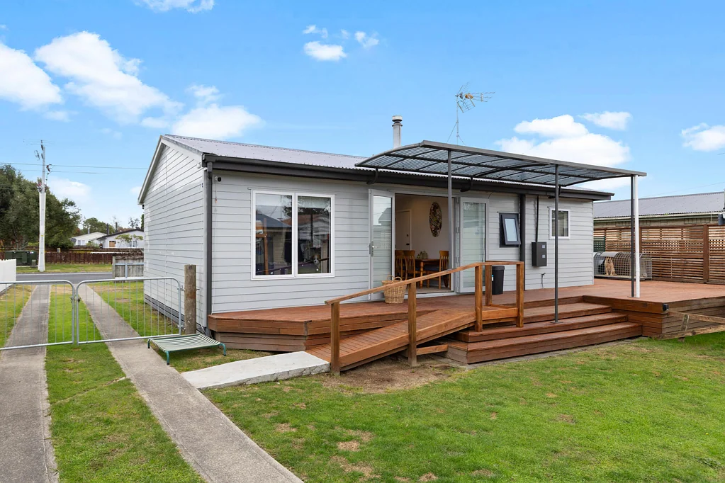 Tokoroa 3部屋 Smart buy with permitted studio bonus