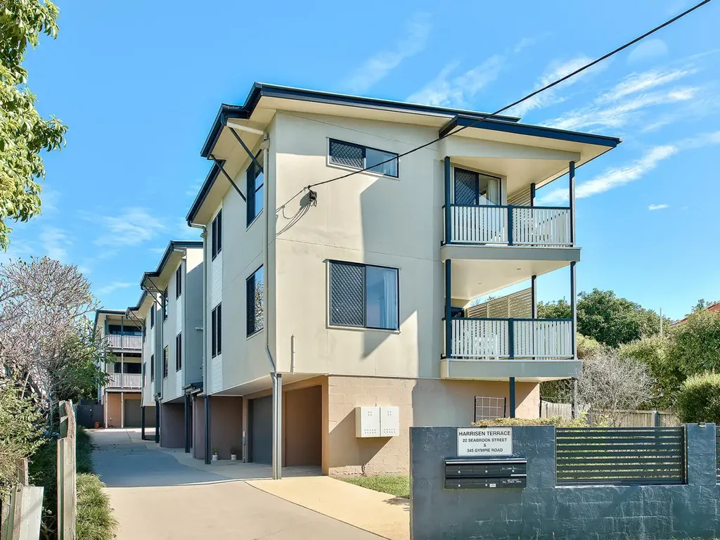 Kedron 3ห้องนอน MODERN TOWNHOUSE WITH NORTH-EAST ASPECT!