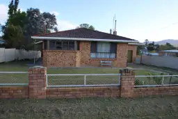 111 MILES ST, Tenterfield