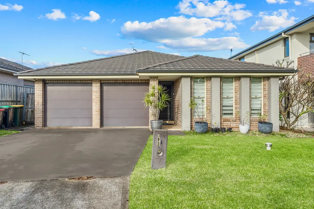 The Ponds 4Habitaciones Space, Style & Family Living in a Prime The Ponds Location!