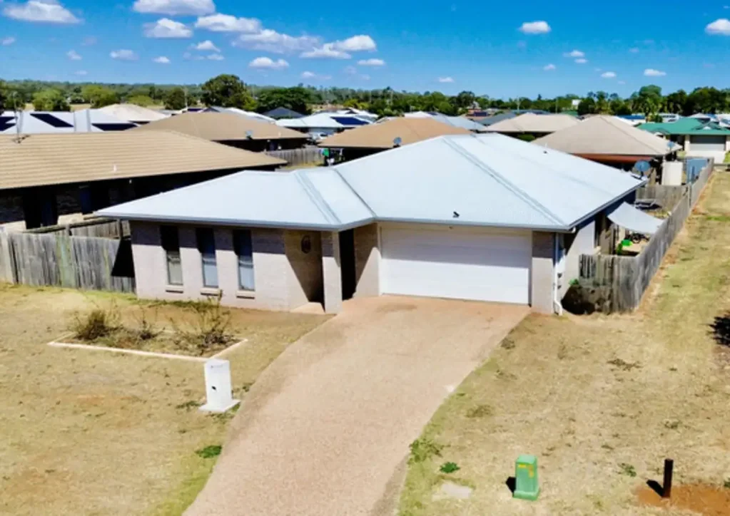 Oakey 4 Bedroom Modern Comfort Meets Investment Opportunity in Oakey