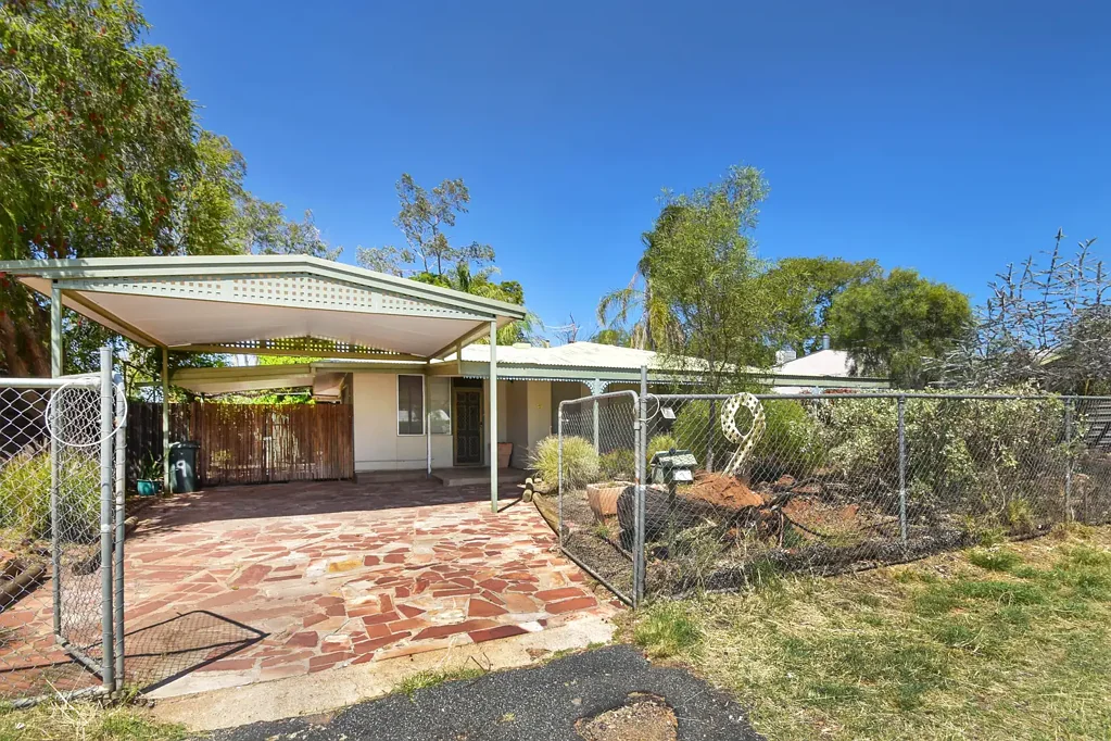 9 Cowle Street, Gillen, NT 870
