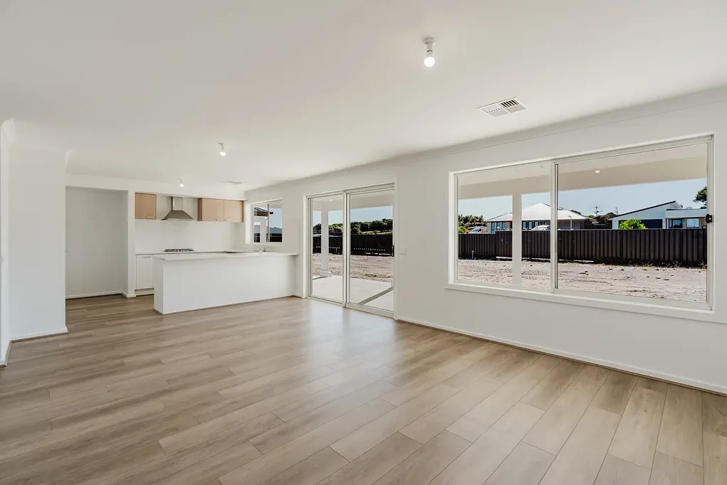 9 Tyro Parade, Hindmarsh Island, SA 5214