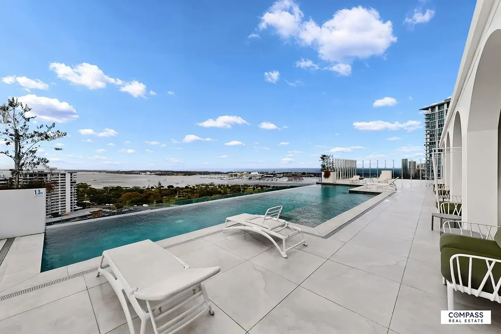 BEDSIT UNIT - AIR CON WITH POOL