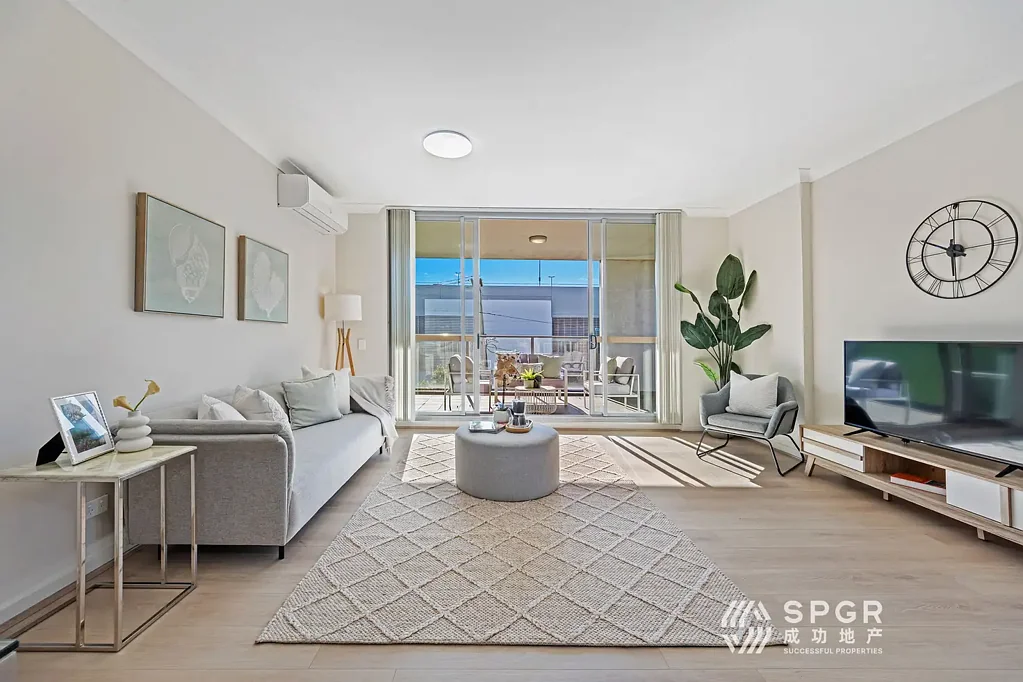 Baulkham Hills 2 Bedroom Sunlit Stylish Living in Unbeatable Location